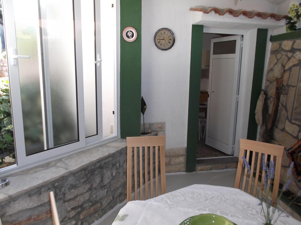 Neda Apartment Murter Exterior photo